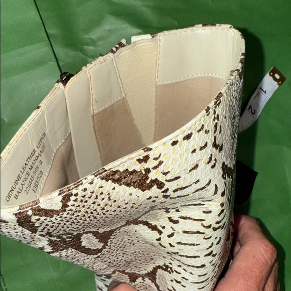 COLIN STEWART Leather Snake Embossed Calf High Boots Cream Tan Brown Size 9 - Picture 12 of 12